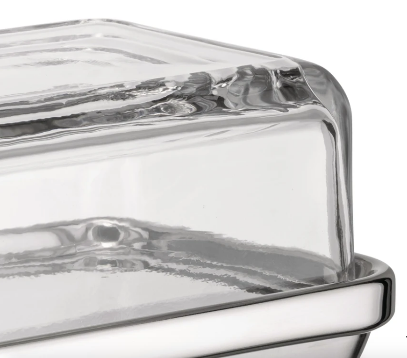 Detail van het glazen deksel van de Alessi botervloot Sottsass