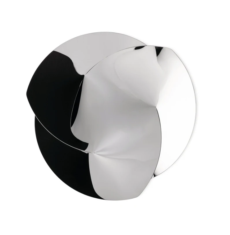 Alessi Resonance low fruit bowl, detail of twisted shape