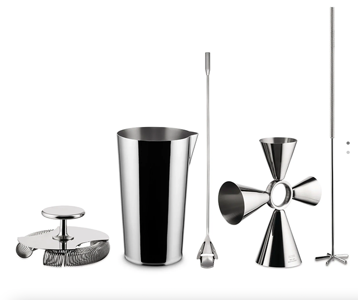 Spare parts of the Tending Box 25: sieve, measuring cup, stirring rod, measuring cup ring and spoon