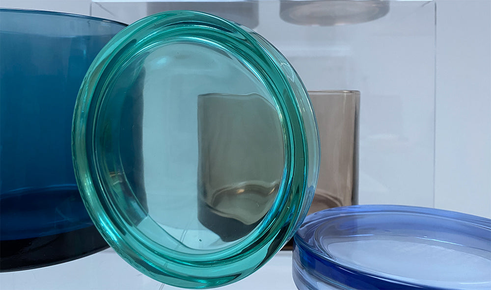 Detail van het glazen deksel van de voorraadpot, in turquoise