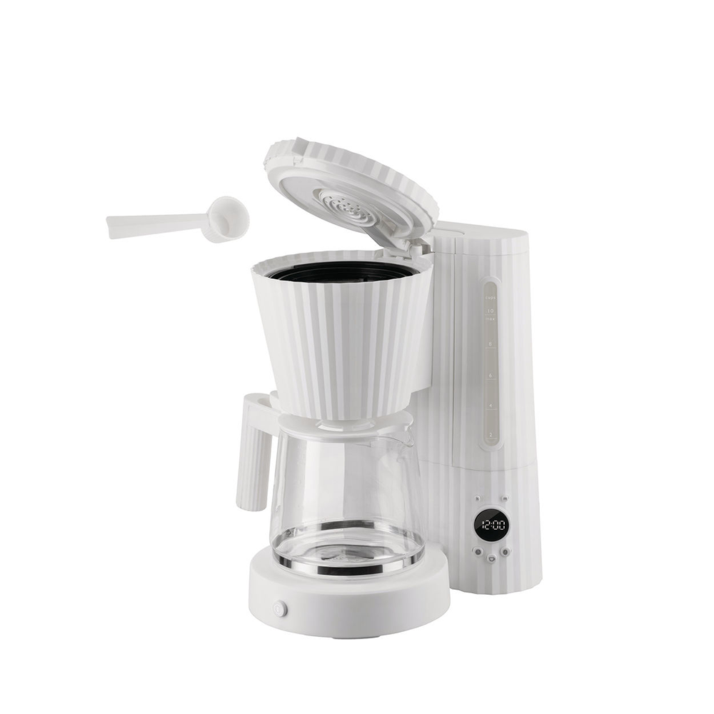 Filter coffee maker with opened lid and spare measuring scoop, in white
