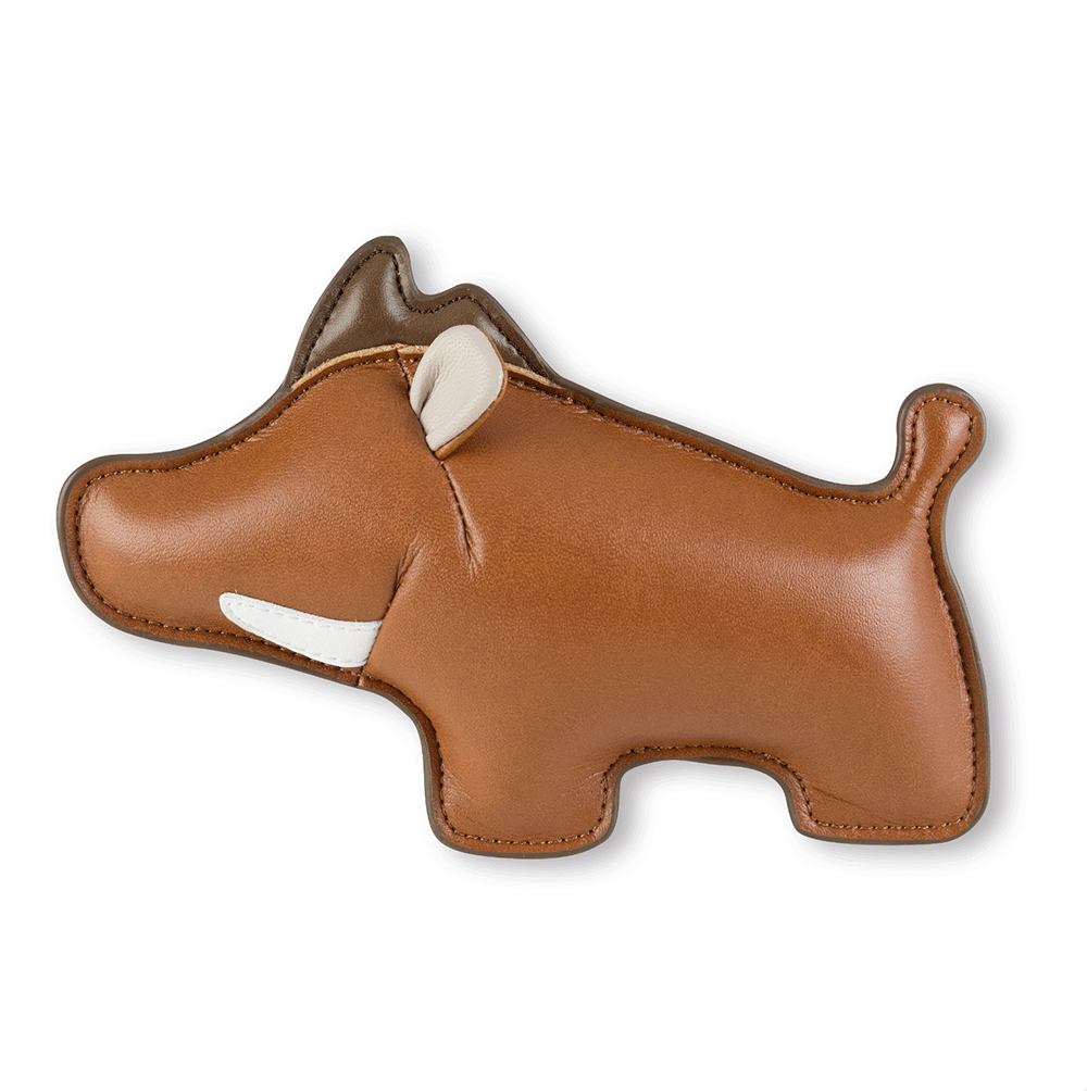 Zuny paperweight uit de mooie dieren-serie, in vorm van everzwijn, cognackleurig leer, zijaanzicht