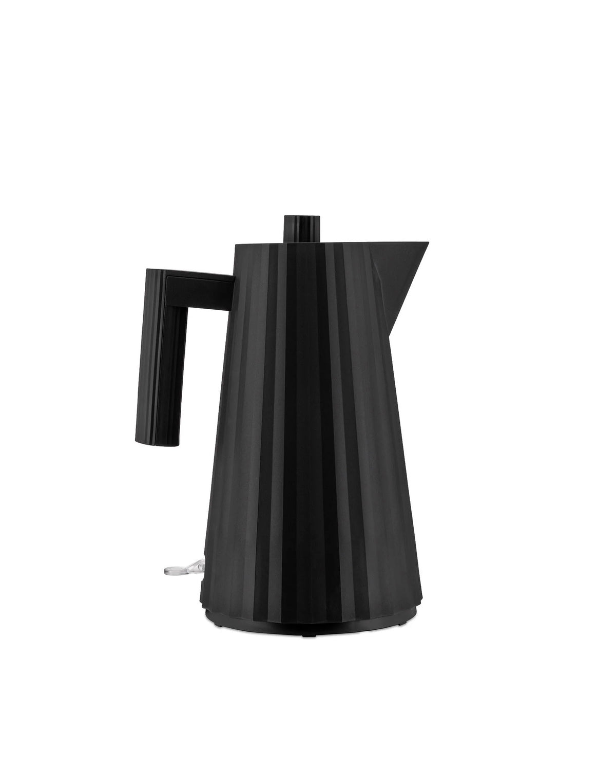 Alessi Plissé waterkoker 1,7 liter in zwart, ontwerp Michele De Lucchi, vooraanzicht