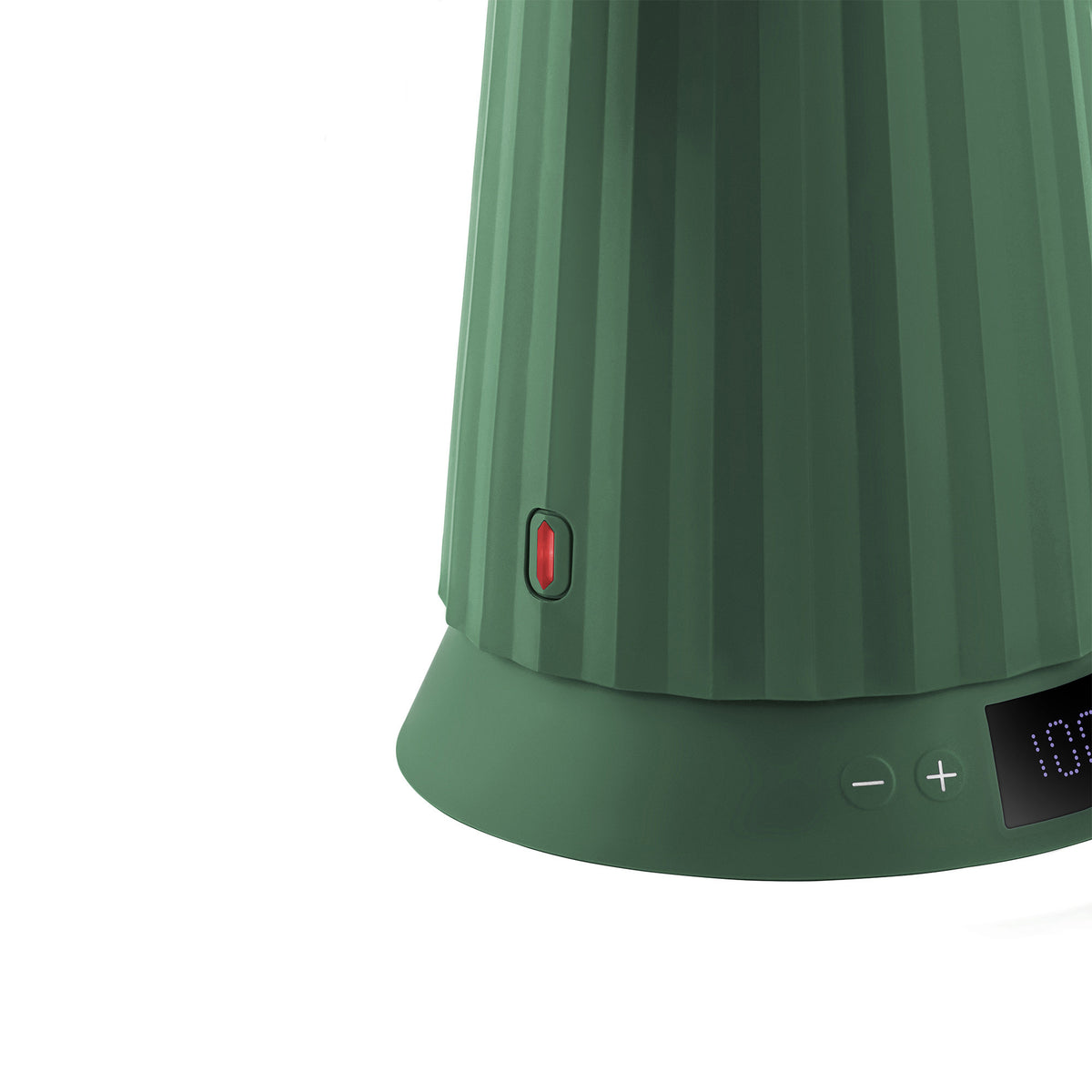Detail van het ledlampje op de Plissé waterkoker in groen