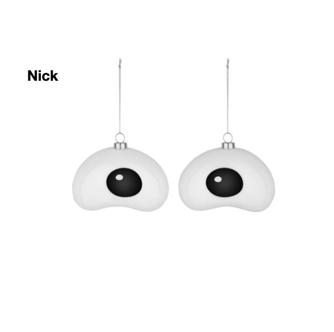 Alessi kerstballen Nick uit de Treebies-serie, close-up in wit met zwart
