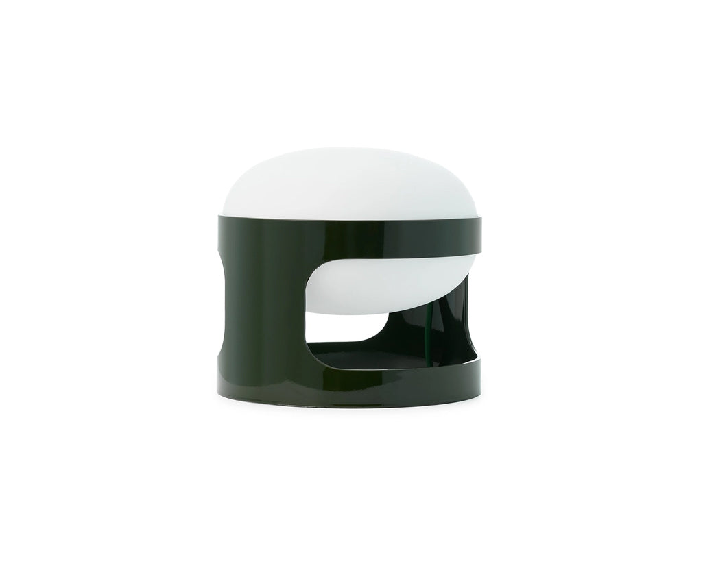 Kartell KD28 tafellamp in groen, vooraanzicht van de koepelvormige diffuser