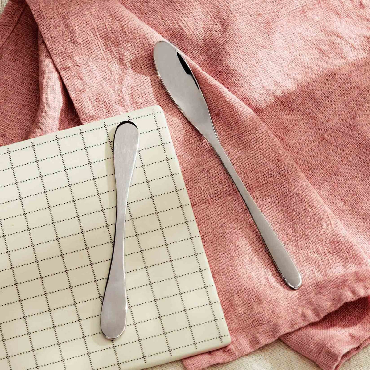 Alessi Eat.it botermes in glanzend roestvrij staal, 15 cm op tafel