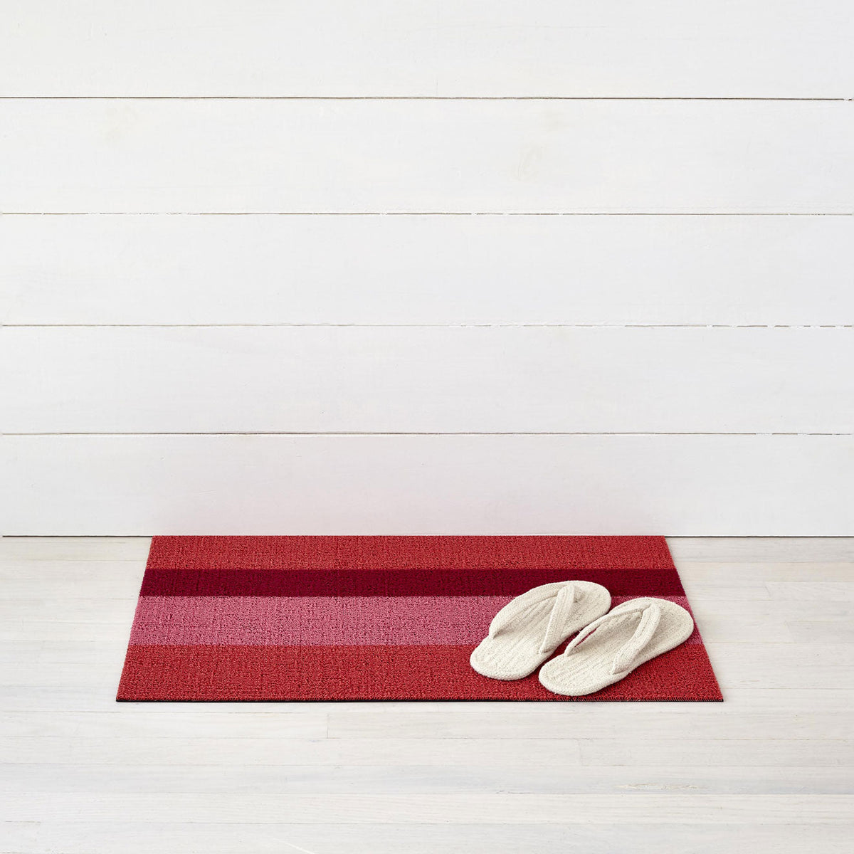 Chilewich Bold Stripe Punch als deurmat van 46 x 71 cm