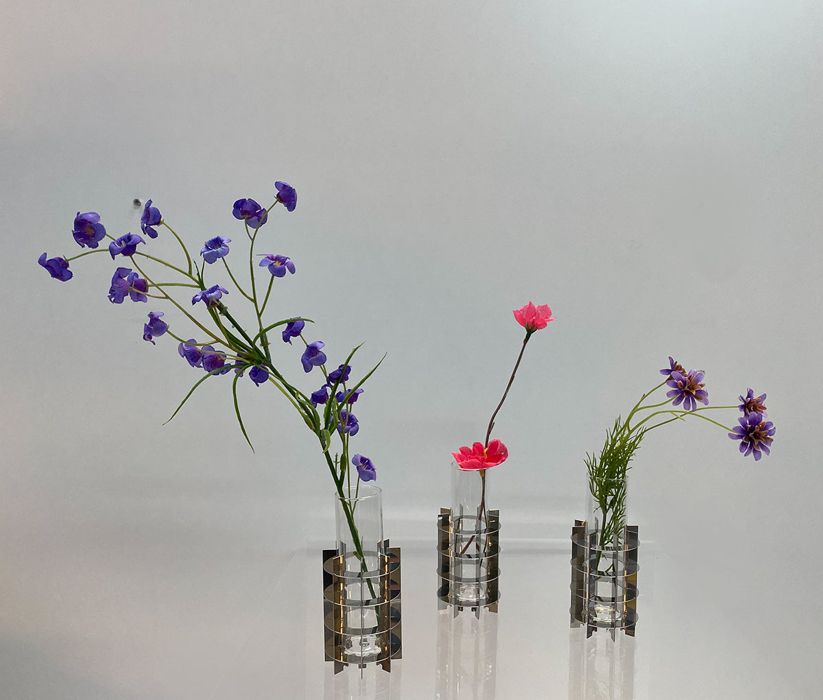 Gravity Micro Vase