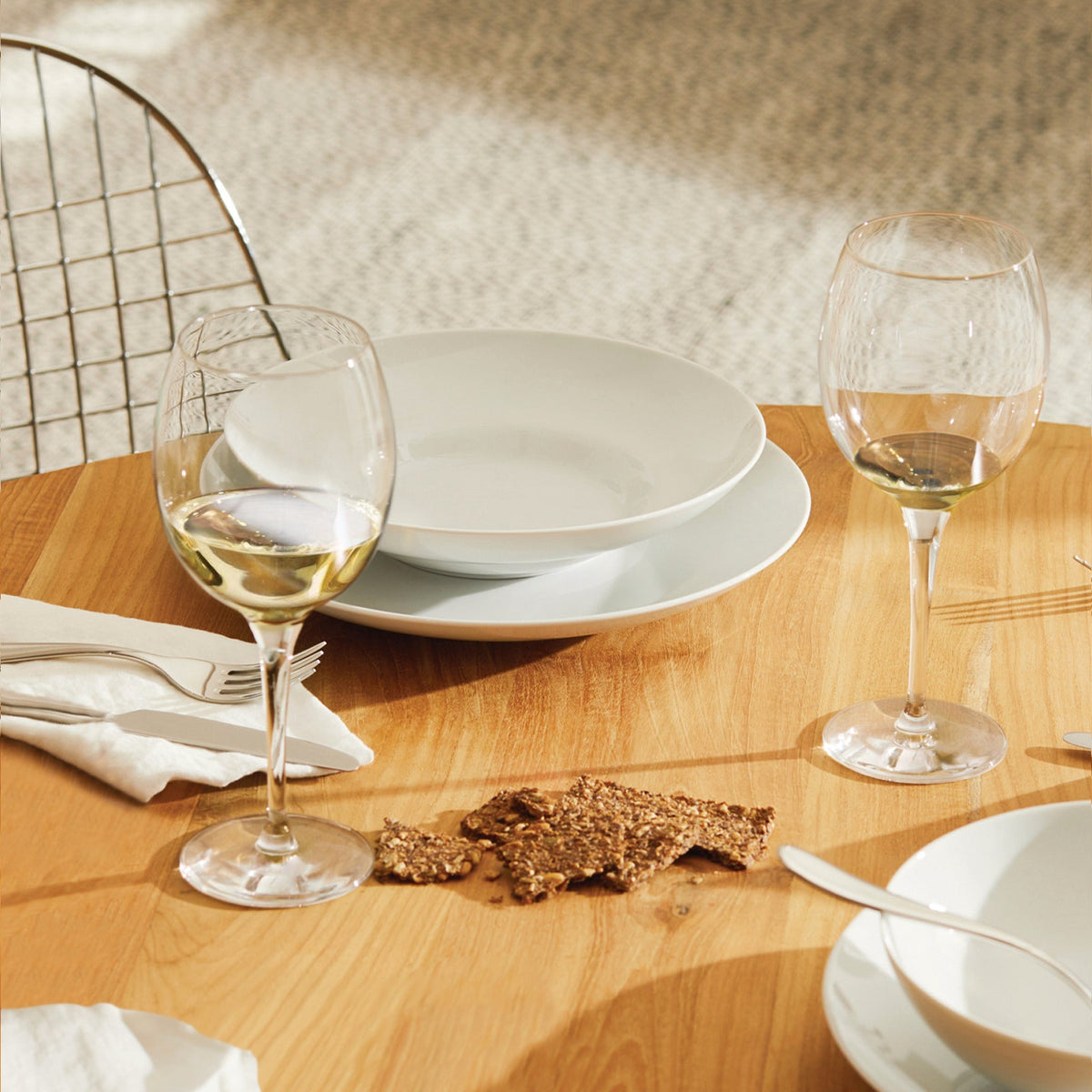 Alessi Soepbord Mami SG53/2 op tafel