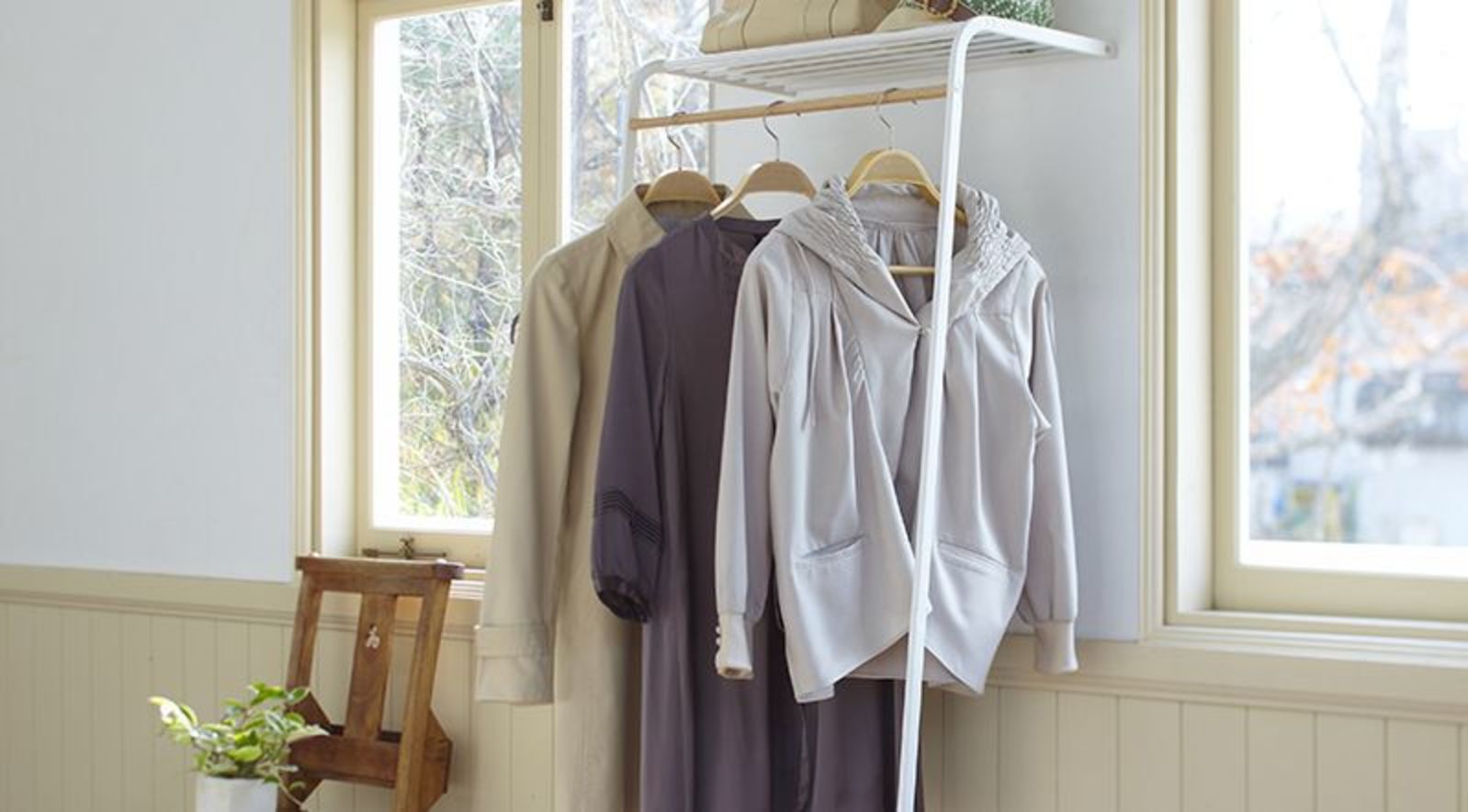 Yamazaki Shelf Coat Hanger Wit