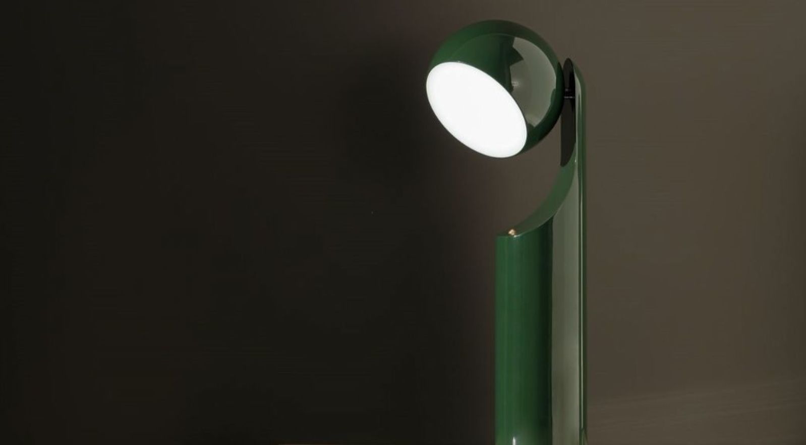  Mono Retro Lamp Forest Green